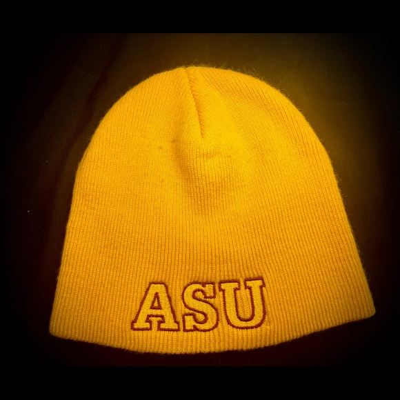 Women’s Beanie - Picture 6 of 7